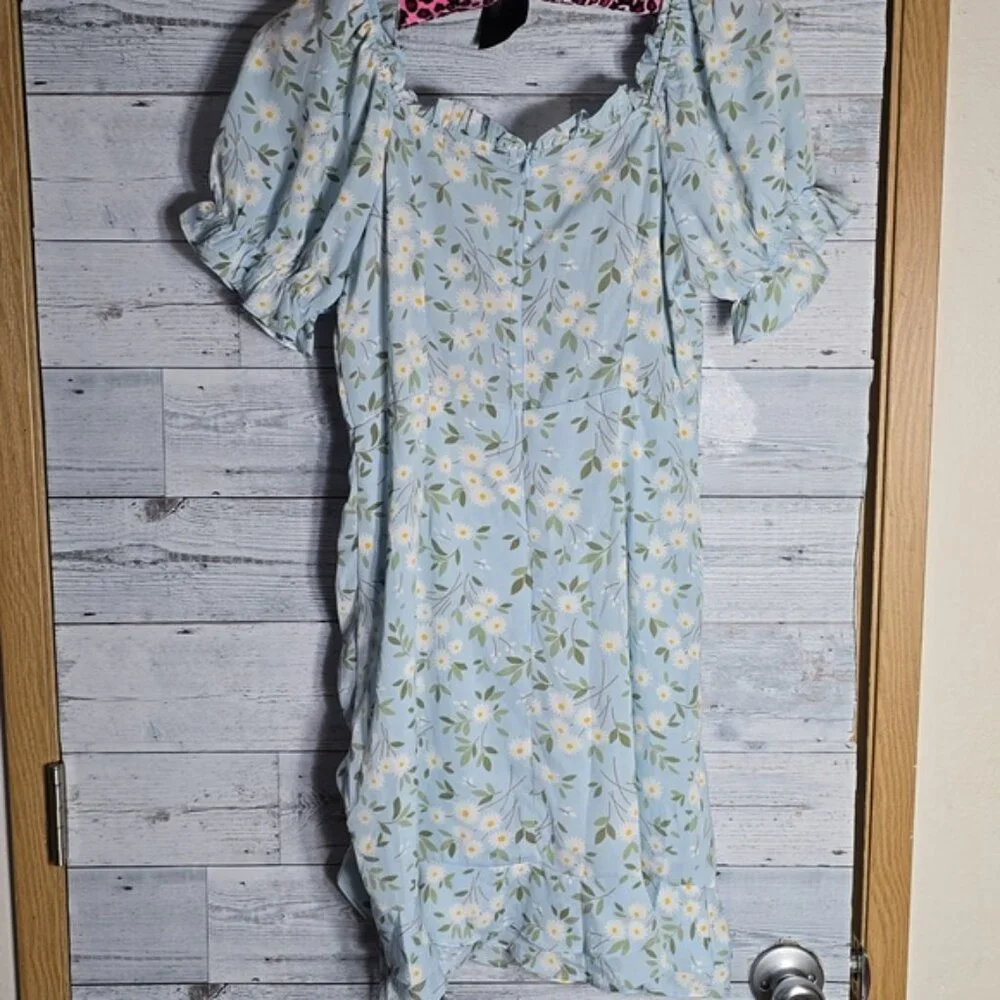 Nasty Gal Blue White Floral Daisies Short Sleeve Lined Sheer Cinch Mini Dress - Picture 2 of 9